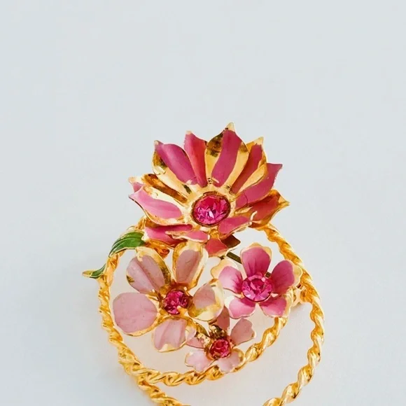 Vintage Brooch & Earring Set Pink Flowers, Rhinestones Gold Tone. - Picture 5 of 12
